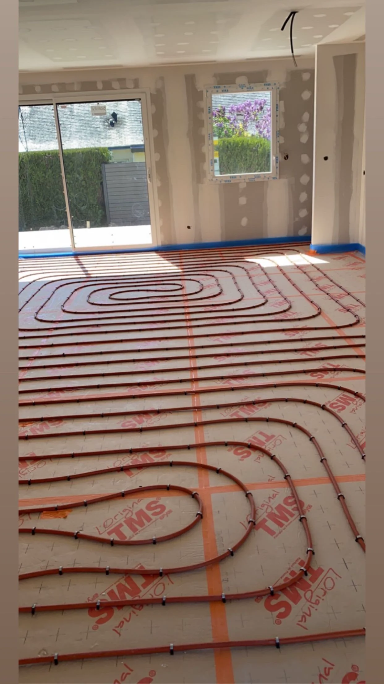 Installation plancher chauffant hydraulique - Réalisation ID HABITAT Longué-Jumelles